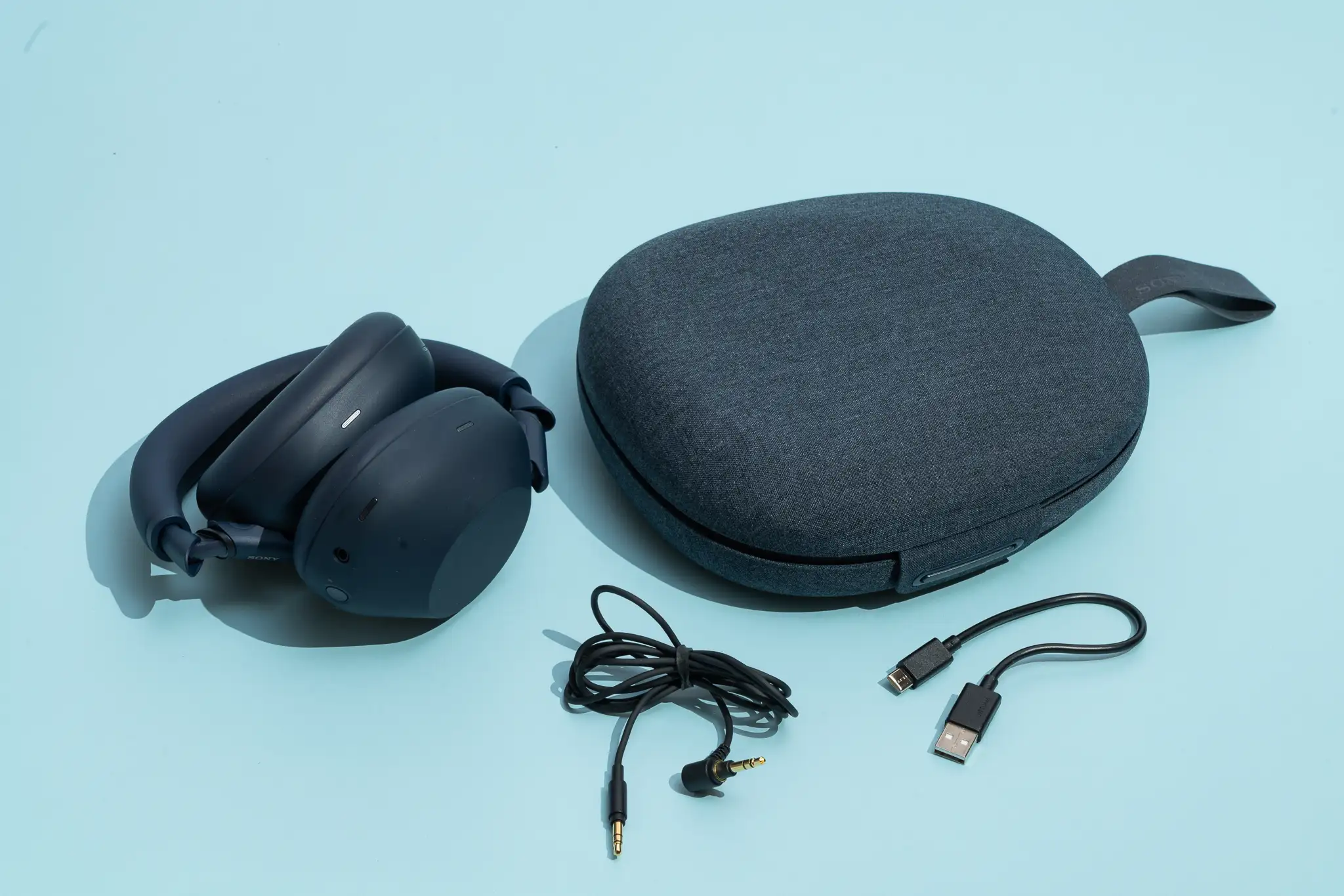 A note on noise cancelling headphones vs apps