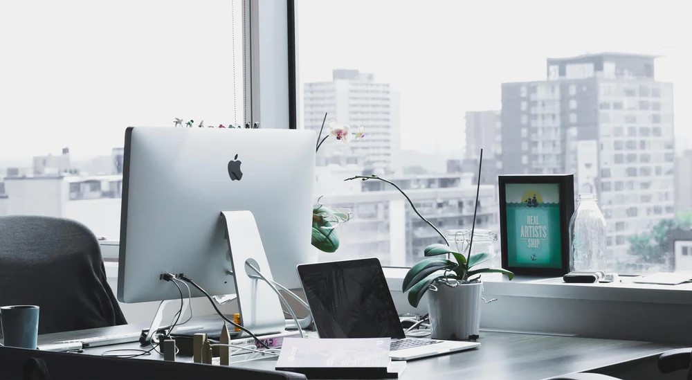 20 Professional Zoom Backgrounds to Impress Your Colleagues
